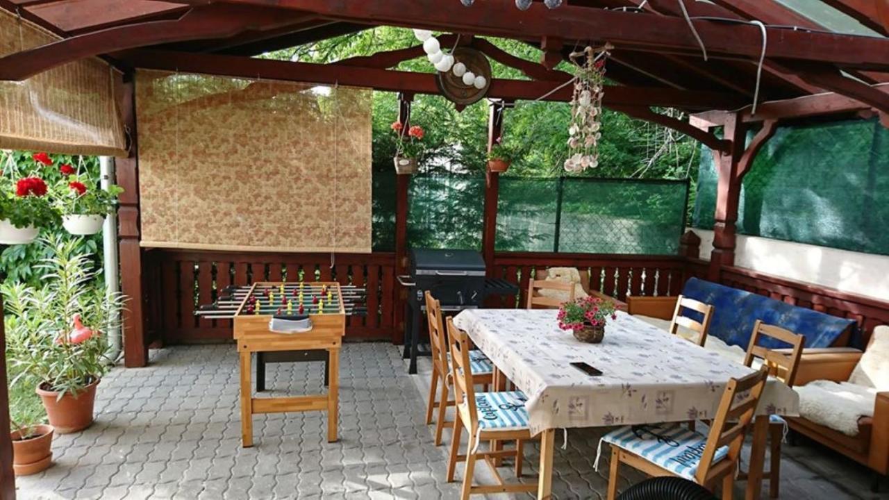 Liliana Vendeghaz Apartment Balatonfůzfő Exterior foto