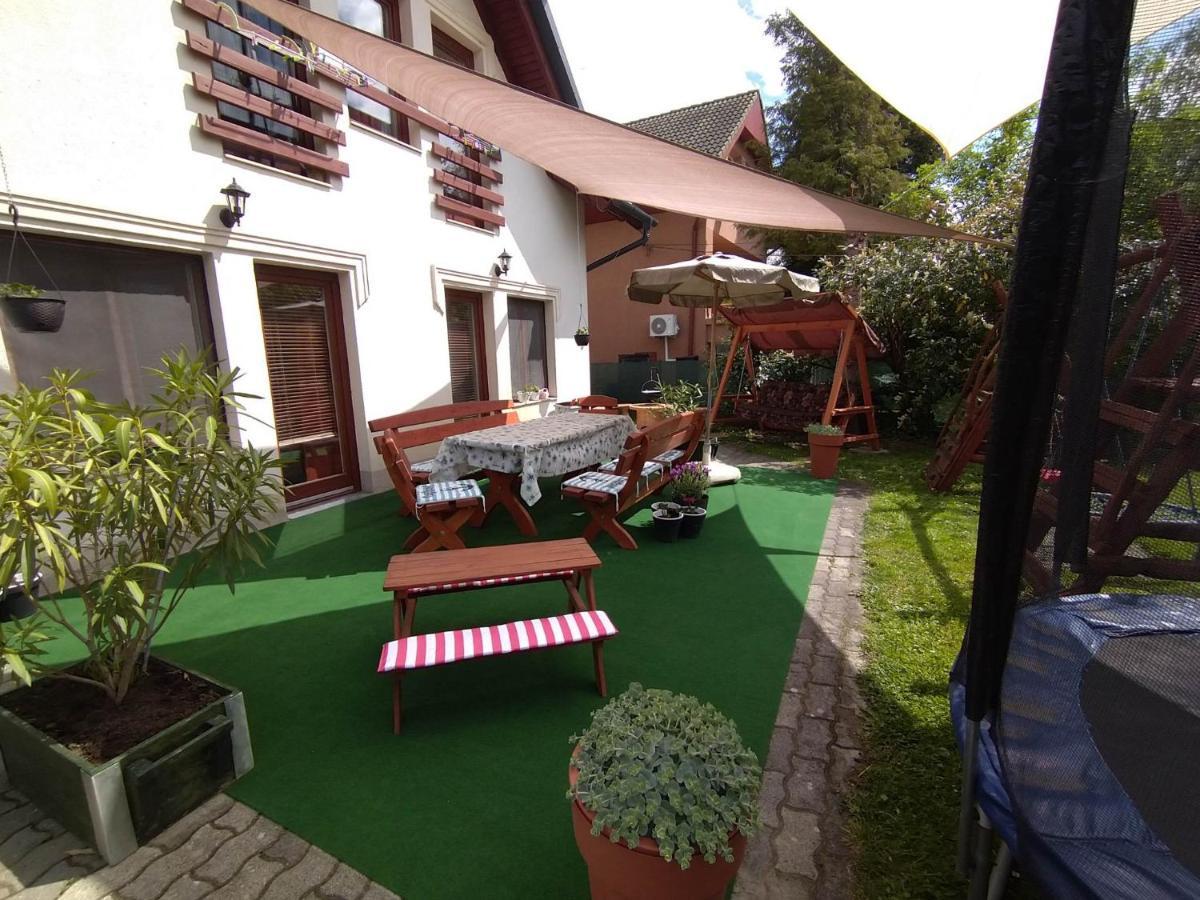 Liliana Vendeghaz Apartment Balatonfůzfő Exterior foto