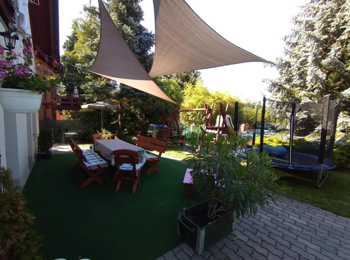 Liliana Vendeghaz Apartment Balatonfůzfő Exterior foto