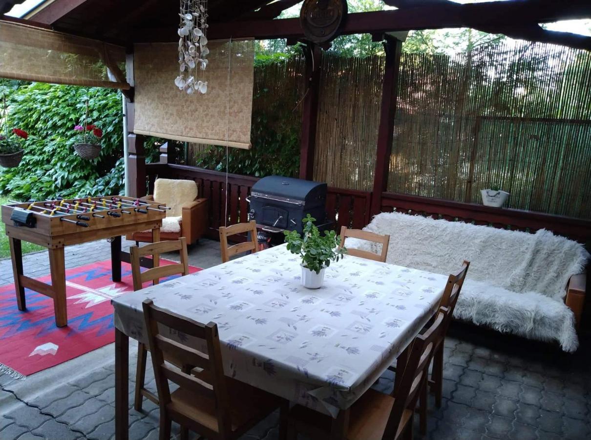 Liliana Vendeghaz Apartment Balatonfůzfő Exterior foto