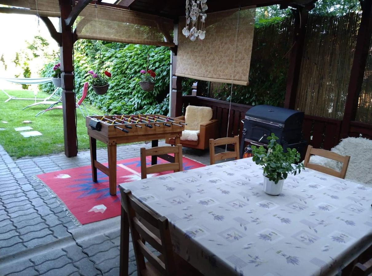 Liliana Vendeghaz Apartment Balatonfůzfő Exterior foto