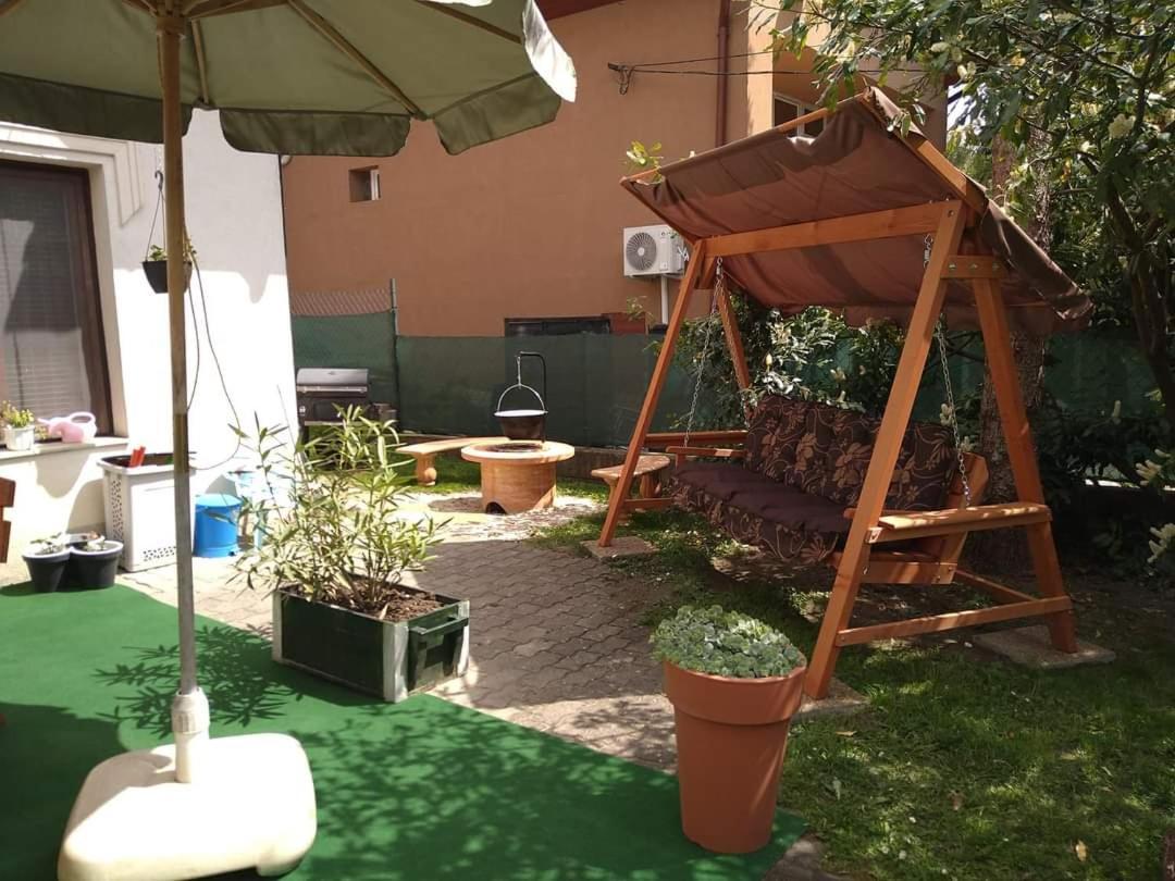 Liliana Vendeghaz Apartment Balatonfůzfő Cameră foto