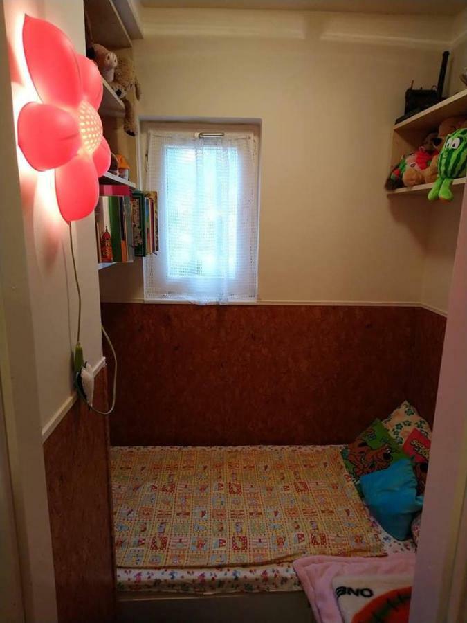 Liliana Vendeghaz Apartment Balatonfůzfő Exterior foto